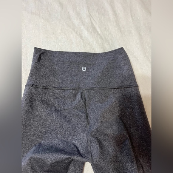 LULULEMON size 6 Gray align leggings - Picture 3 of 3
